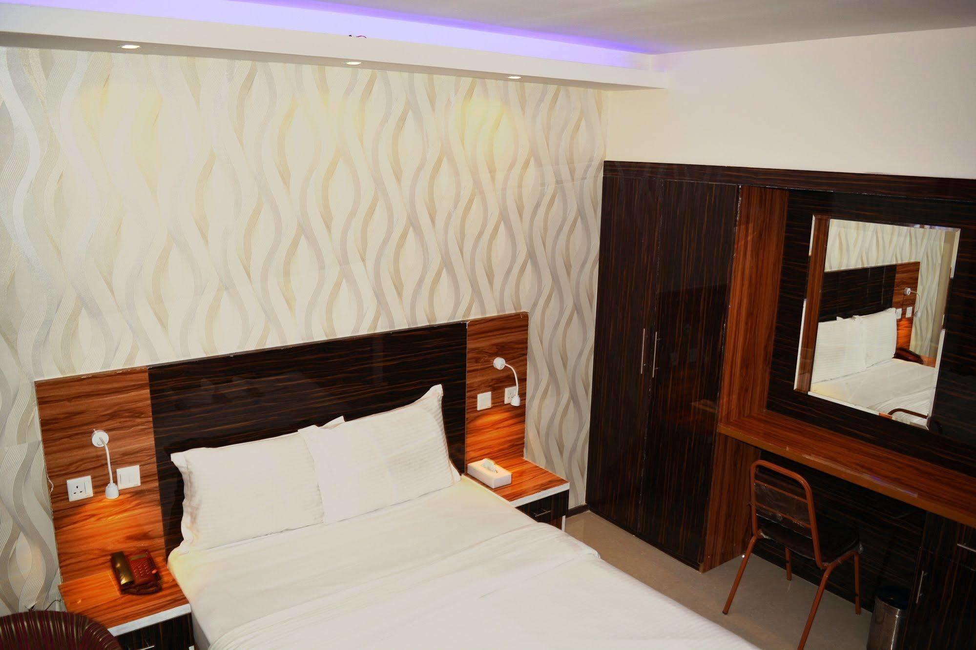 Zagy Hotel Dubaï Extérieur photo